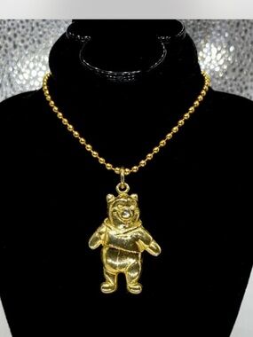 Disney *** Collectors ^ 3d Mobile Winnie the Pooh Necklace *^*